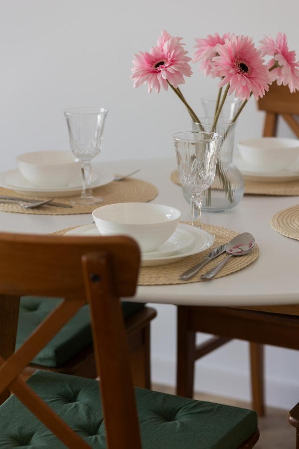 Ursus Sunny Studio For 4 Guests With Parking & Balcony By Noclegi Renters Varšava Exteriér fotografie