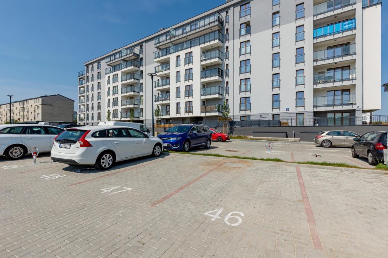 Ursus Sunny Studio For 4 Guests With Parking & Balcony By Noclegi Renters Varšava Exteriér fotografie